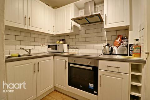 112 Castleton Road, Ilford, IG3 9QS