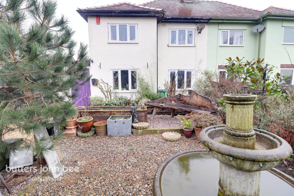 Mill Lane End, Nantwich 4 bed semidetached house £270,000
