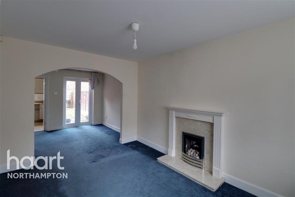 Milton Street Northampton 2 bed semidetached house £775 pcm (£179 pw)