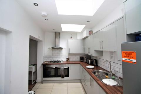 7 bedroom house for sale - Borough Road, Middlesbrough