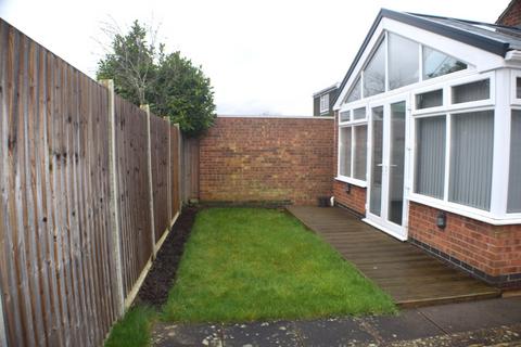 2 bedroom bungalow to rent, Holmwood Close, Duston, Northampton, NN5