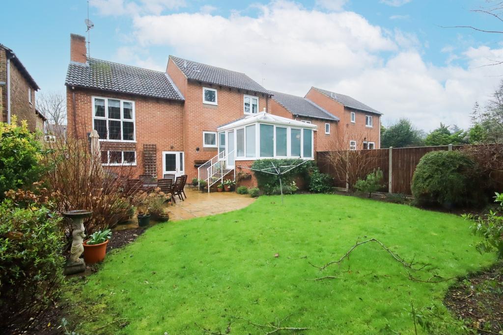 Oldacres, Maidenhead 4 bed detached house £750,000