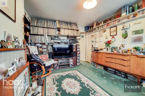 11 Layard Road, Thornton Heath, CR7 8JS