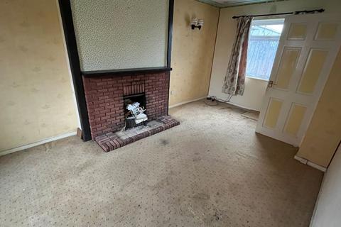 28 Brandon Close, West Bromwich, B70 8JR