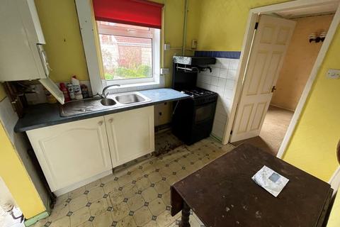 28 Brandon Close, West Bromwich, B70 8JR