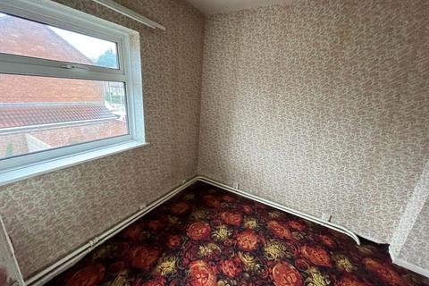 28 Brandon Close, West Bromwich, B70 8JR