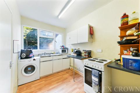 126 Allison Road, London, N8 0AS