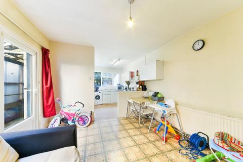 126 Allison Road, London, N8 0AS