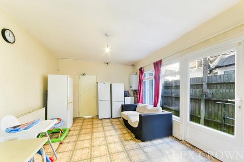 126 Allison Road, London, N8 0AS