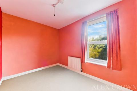 126 Allison Road, London, N8 0AS