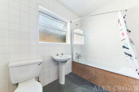 126 Allison Road, London, N8 0AS