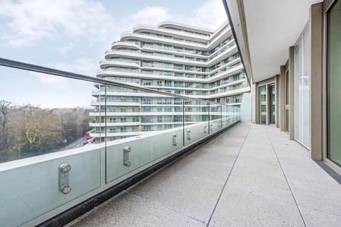 2 bedroom apartment to rent, Altissima House, 340 Queenstown Road, London, SW11