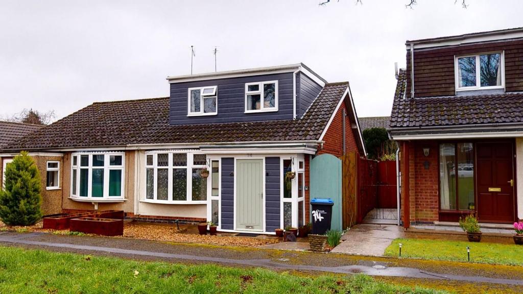 Brockwood Close, Duston, Northampton NN5 6LY 3 bed semidetached house