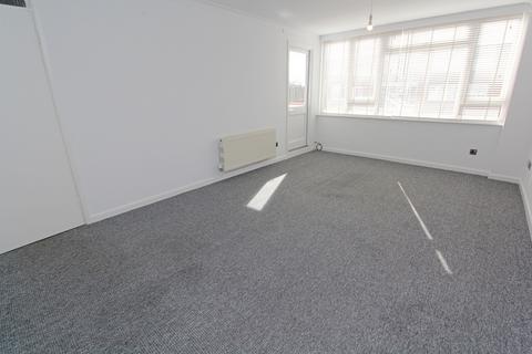 2 bedroom apartment to rent, Princess Road, Branksome, Poole