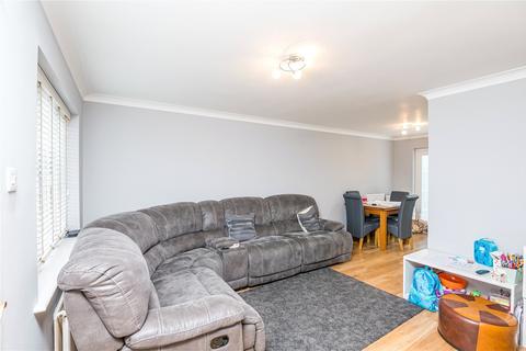 17 Mountbatten Drive, Shoeburyness, Southend-on-sea, SS3 8UY