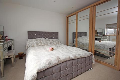 32 Harrowdene, Stevenage, SG2 9JE