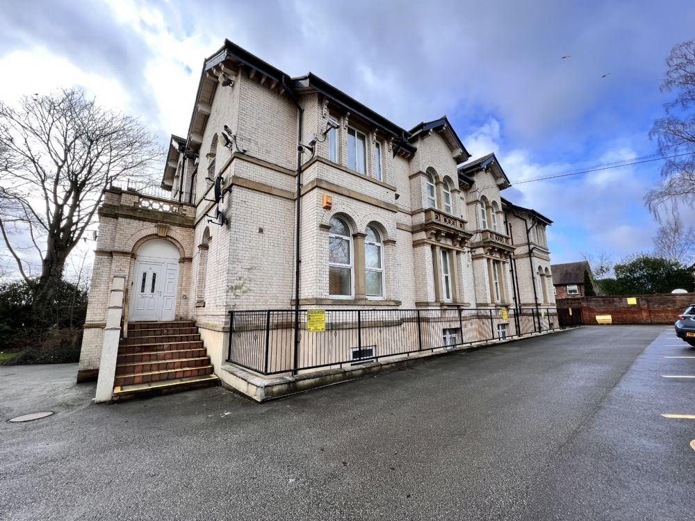 3 Fairhope Avenue, Salford, Greater... 2 bed flat £85,000