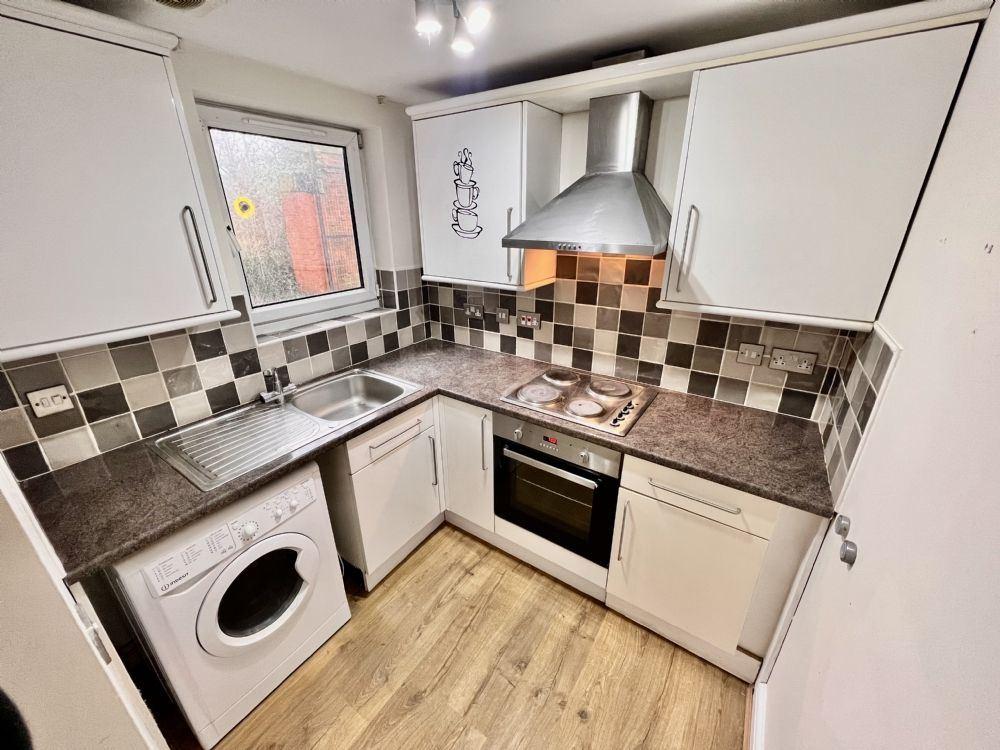 3 Fairhope Avenue, Salford, Greater... 2 bed flat £85,000