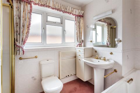 30 Orchard Way, Oxted, RH8 9DJ