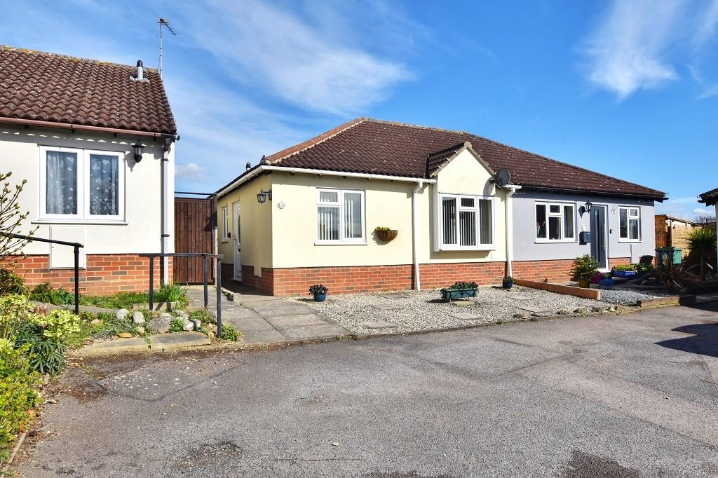 Sunbank, Great Dunmow 2 bed semidetached bungalow £375,000