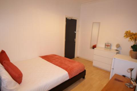 1 bedroom in a house share to rent, 10 Sibthorp Street, Lincoln, Lincolnshire, LN5