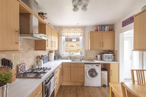 12 Glamis Place, Perth, PH2 0HP