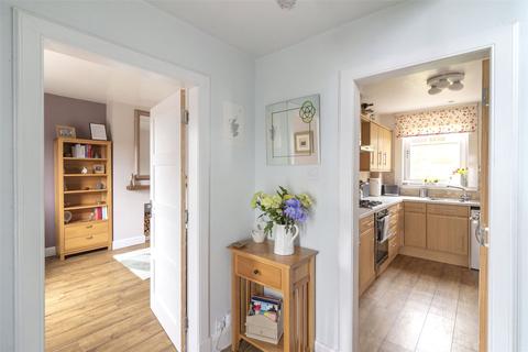 12 Glamis Place, Perth, PH2 0HP
