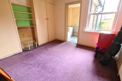 3 Moorfield, Haslemere, GU27 3SH