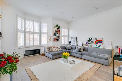 21 Rosenau Crescent, London, SW11 4RY
