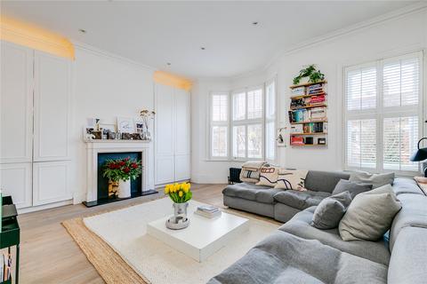 21 Rosenau Crescent, London, SW11 4RY