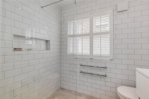 21 Rosenau Crescent, London, SW11 4RY