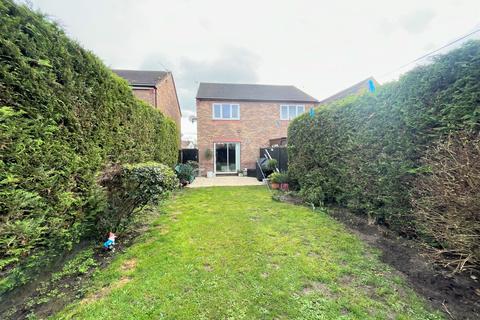 14 Chillingham Close, Middlewich, CW10 9GL