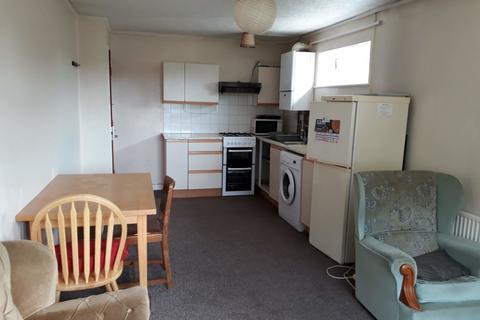 2 bedroom apartment to rent, Hill Lane, Southampton