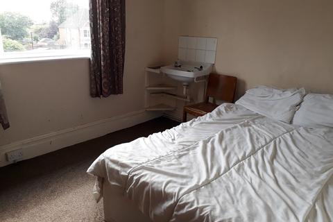 2 bedroom apartment to rent, Hill Lane, Southampton