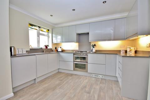 30 Alterton Close, Woking, GU21 3DD