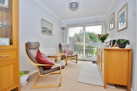 30 Alterton Close, Woking, GU21 3DD