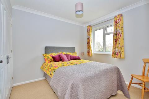 30 Alterton Close, Woking, GU21 3DD