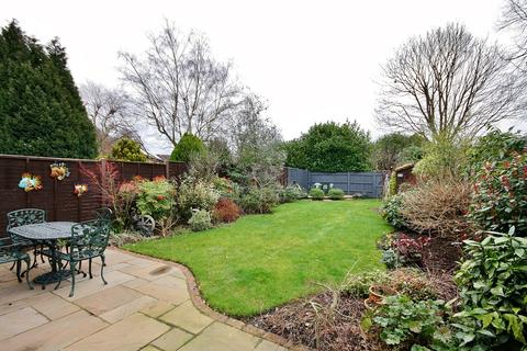 30 Alterton Close, Woking, GU21 3DD