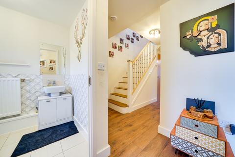 38 Binyon Way, Royston, SG8 5FS