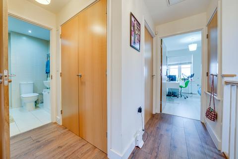 38 Binyon Way, Royston, SG8 5FS