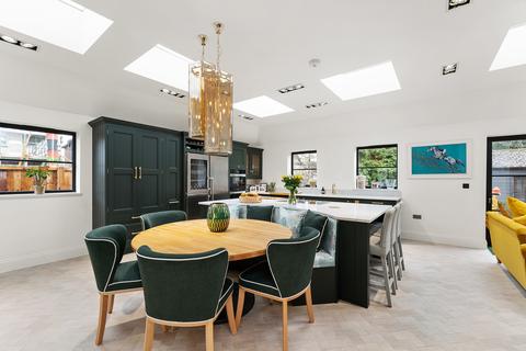 38 Hereford Road, London, E11 2EA