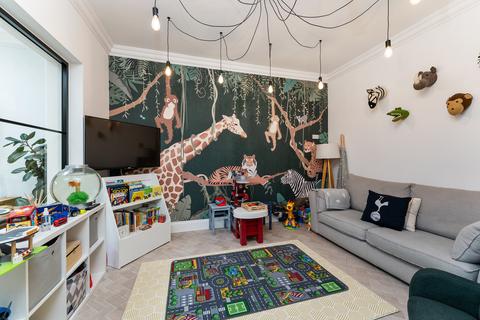 38 Hereford Road, London, E11 2EA