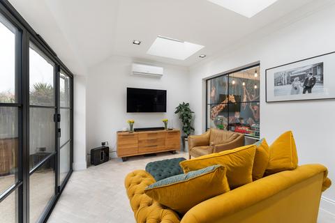 38 Hereford Road, London, E11 2EA