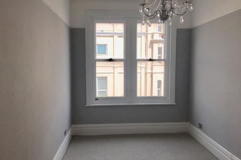 1 bedroom flat for sale, West Hill Road, Bournemouth,