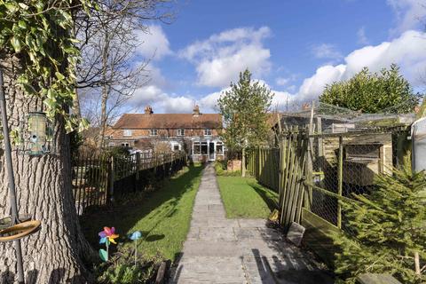 39 Oakdene Road, Brockham, Betchworth, RH3 7JU