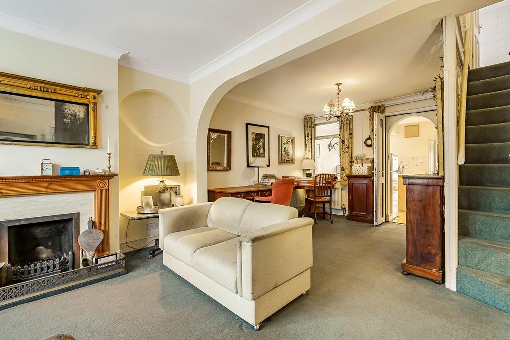 Grove Road, Hitchin, SG5 2 bed terraced house for sale £500,000
