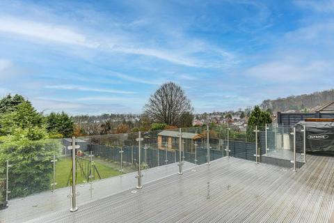 21 The Woodfields, South Croydon, CR2 0HG