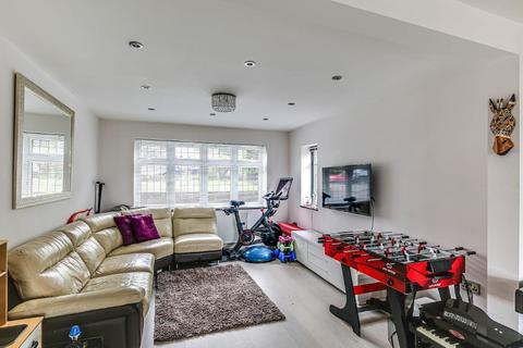 21 The Woodfields, South Croydon, CR2 0HG