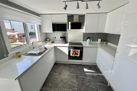 undefined, Lippitts Hill, Loughton