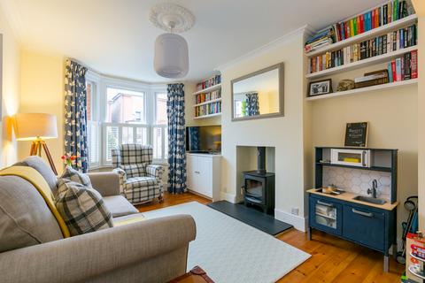 49 Agraria Road, Guildford, GU2 4LF